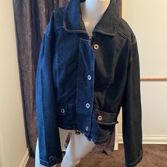 Chico’s Platinum Denim jacket, size 2/12 - Picture 2 of 6